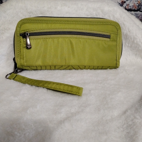 Lug Straddle Zip Around Wallet with Wristlet~ Grass Green OBO - Picture 2 of 10